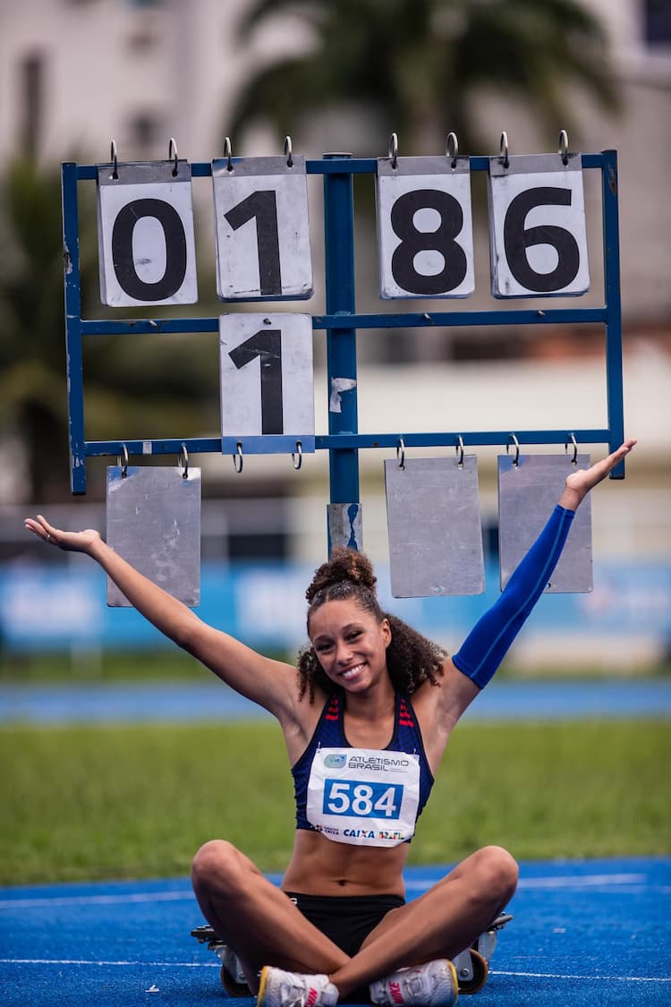 Atleta de São Paulo iguala recorde nacional  do salto em altura no Brasileiro Sub-20